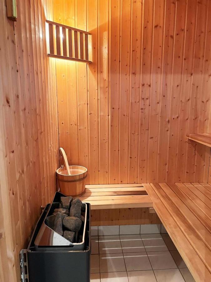 Das Puppenhaus, Reetdach, Sauna, Kamin, Eingezaeunt, Badewanne, Haustiere Willkommen Emmelsbüll-Horsbüll 外观 照片